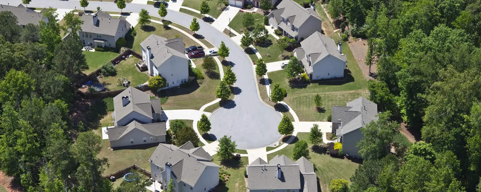 Aerial view of a suburban cul-de-sac neighborhood, the kind of ZIP-level market pre-mover leads are pulled from